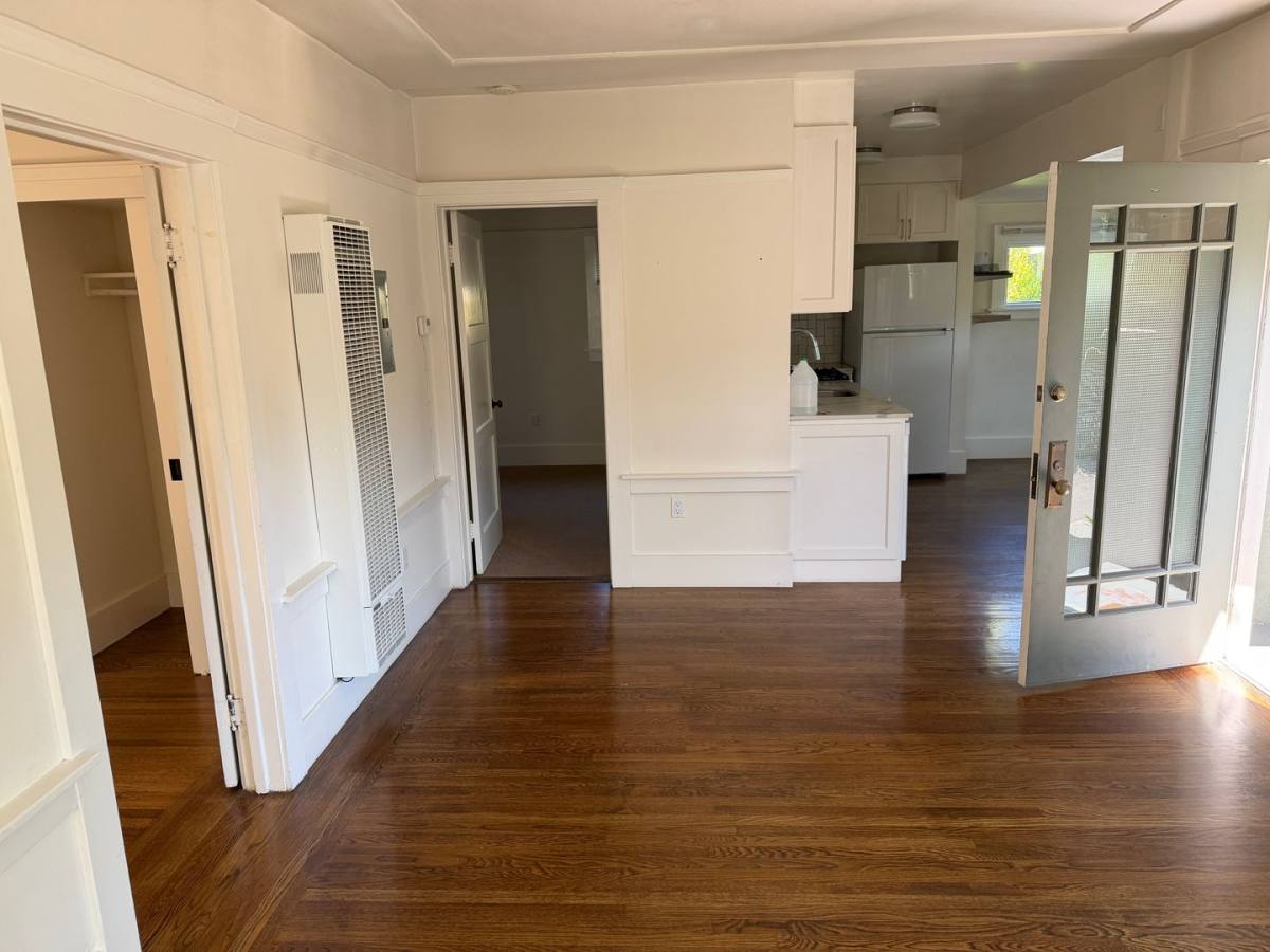 Apartment for rent at 5341-45 Miles Ave, Oakland, CA 94618