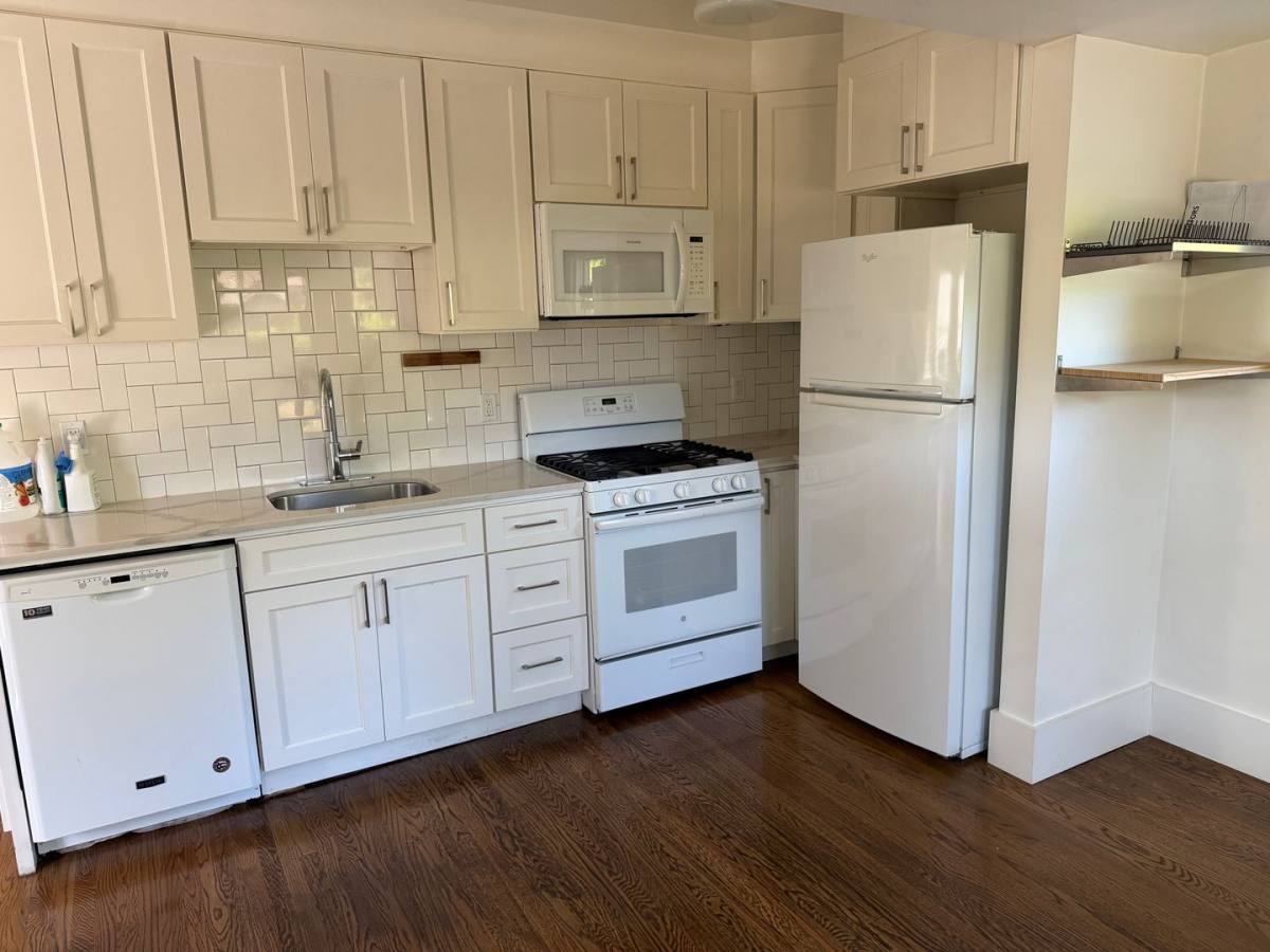 Apartment for rent at 5341-45 Miles Ave, Oakland, CA 94618