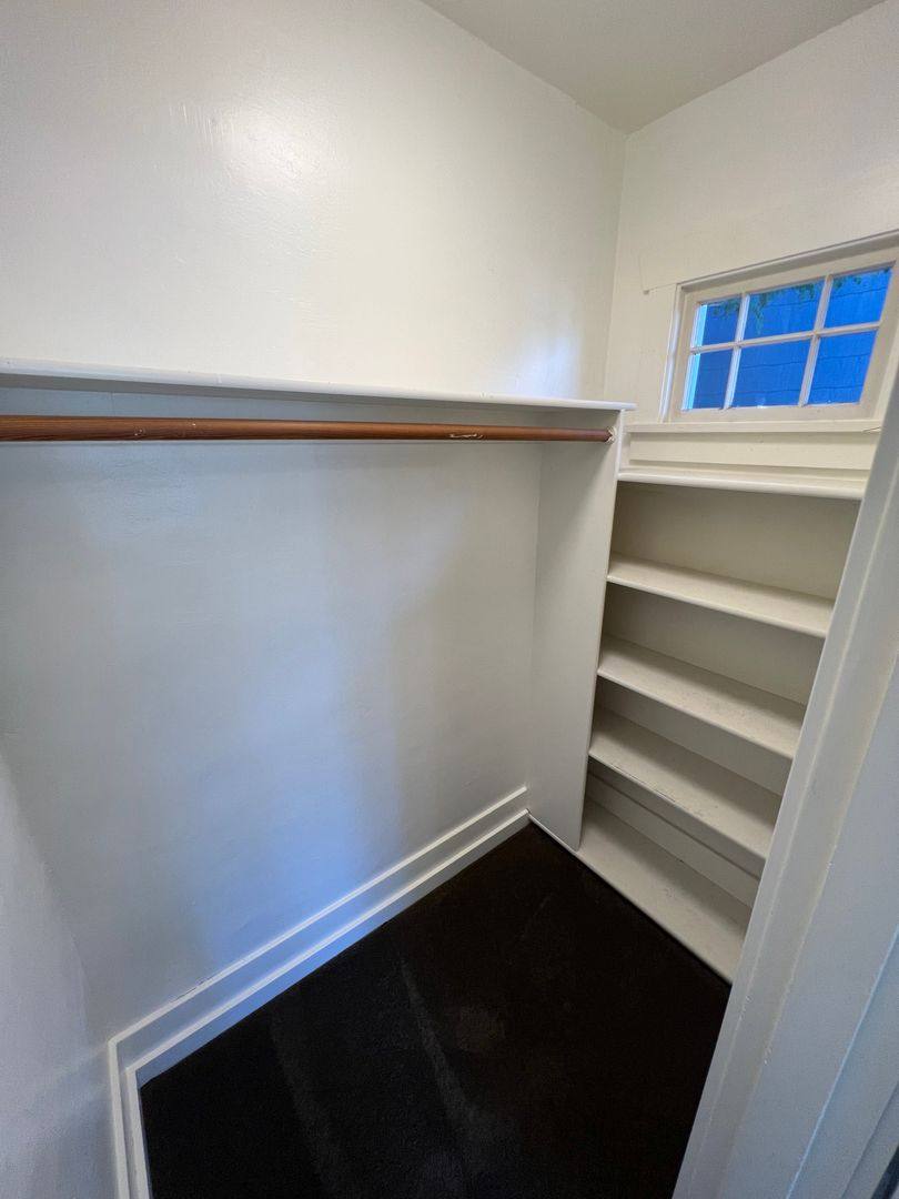 House for rent at 102 S 46th St, Tacoma, WA 98418