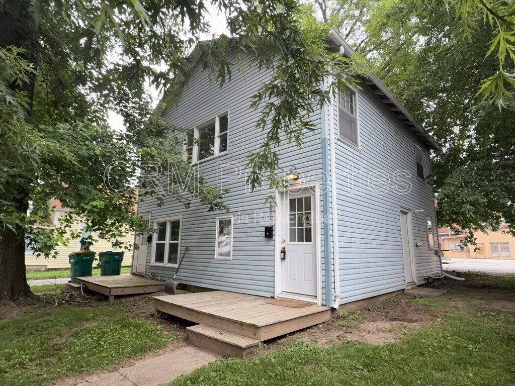 Apartment for rent at 112 N Green St, Greentown, IN 46936