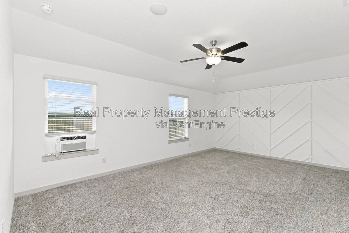 House for rent at 1826 Plantation Place, Baytown, TX 77523