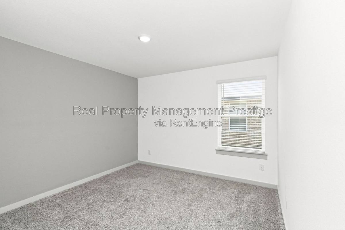House for rent at 1826 Plantation Place, Baytown, TX 77523