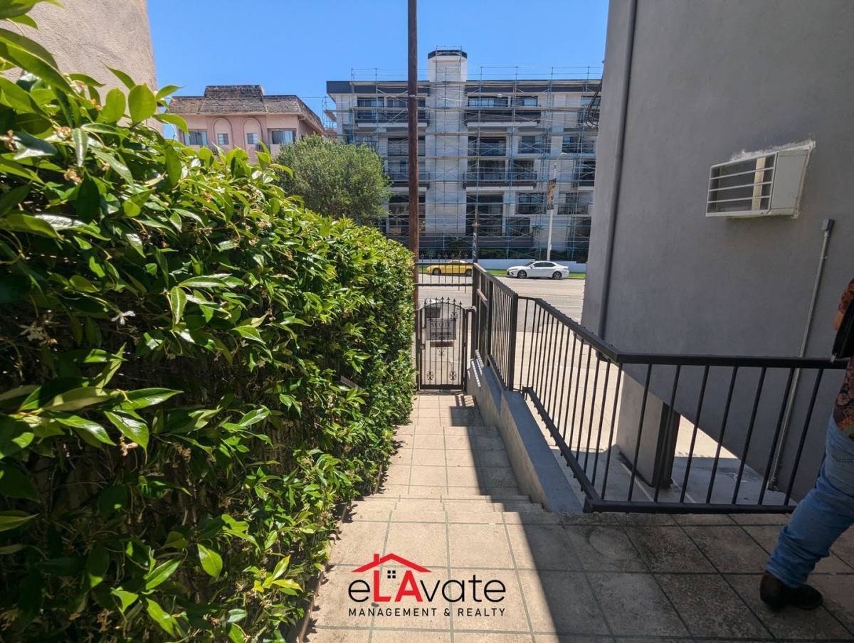 Apartment for rent at 1515 S Beverly Glen Blvd #3, Los Angeles, CA 90024