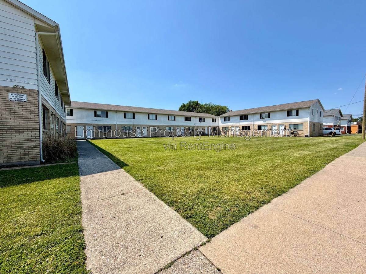 Apartment for rent at 2875 Taft Ave SW #15, Wyoming, MI 49519