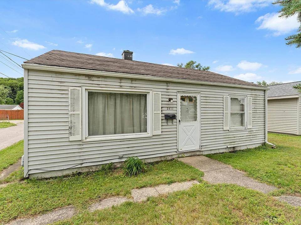 House for rent at 2411 Delaware St, Mishawaka, IN 46544