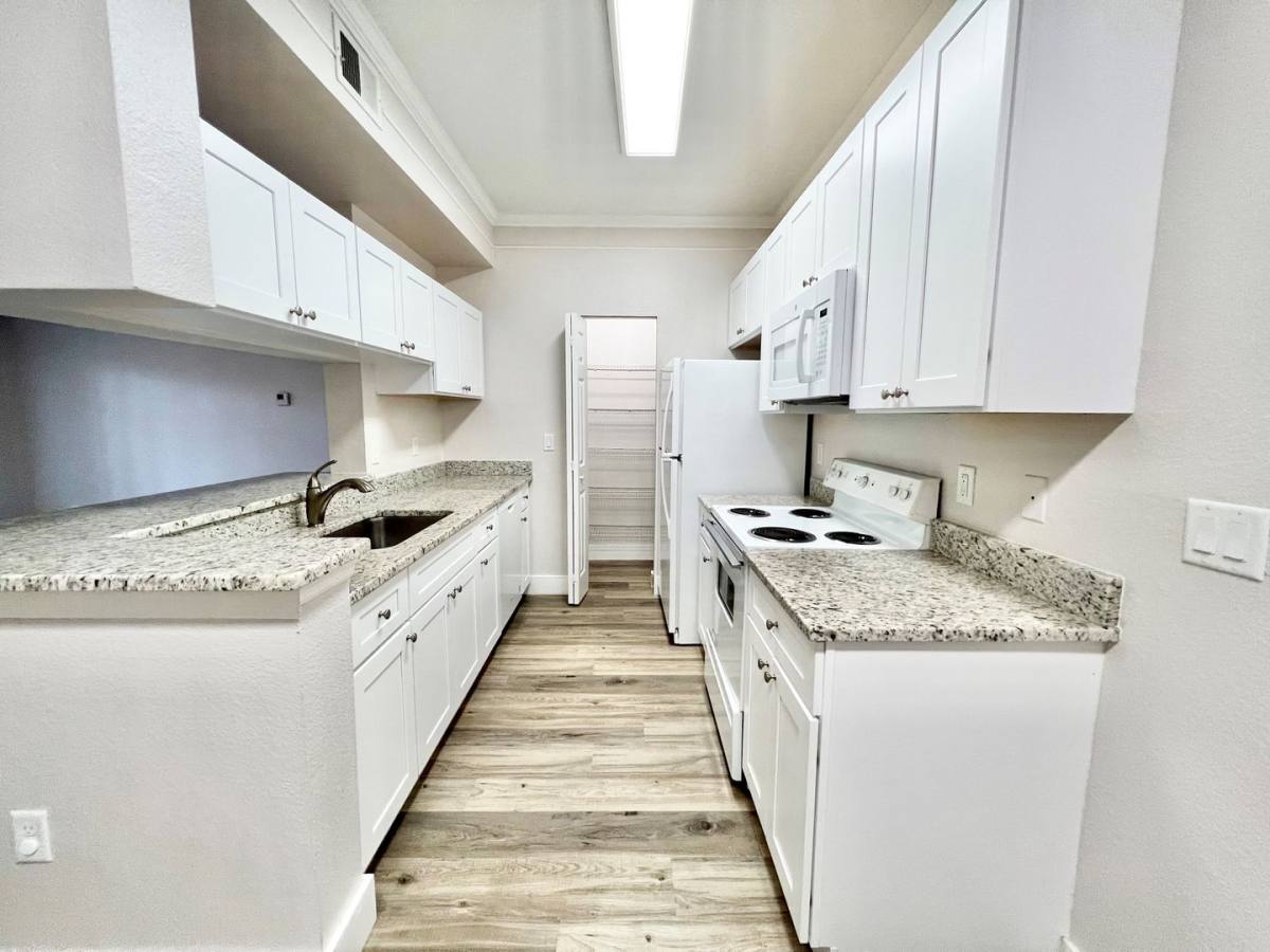 Apartment for rent at 11540 Villa Grand, Fort Myers, FL 33913