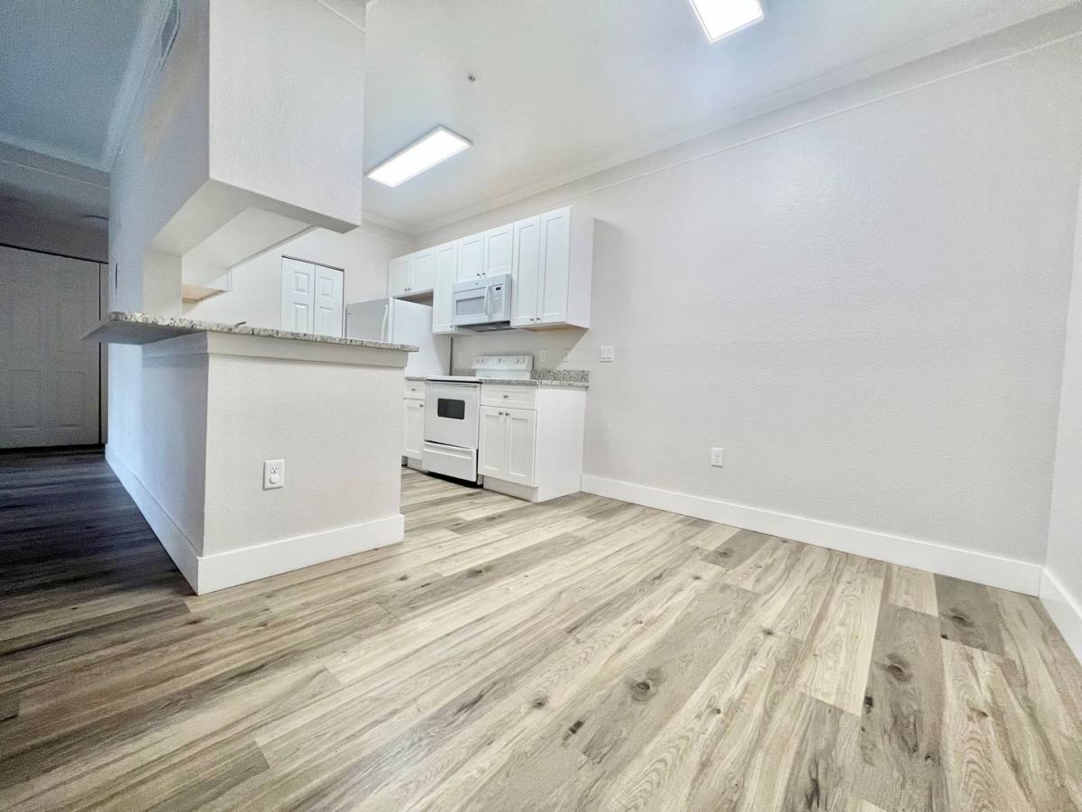 Apartment for rent at 11540 Villa Grand, Fort Myers, FL 33913