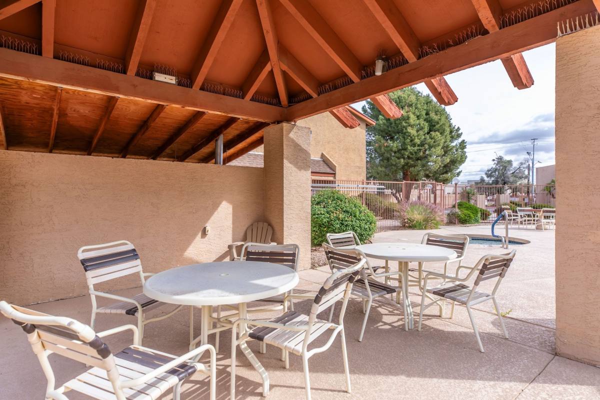 Apartment for rent at 18410 N 27th Ave, Phoenix, AZ 85053