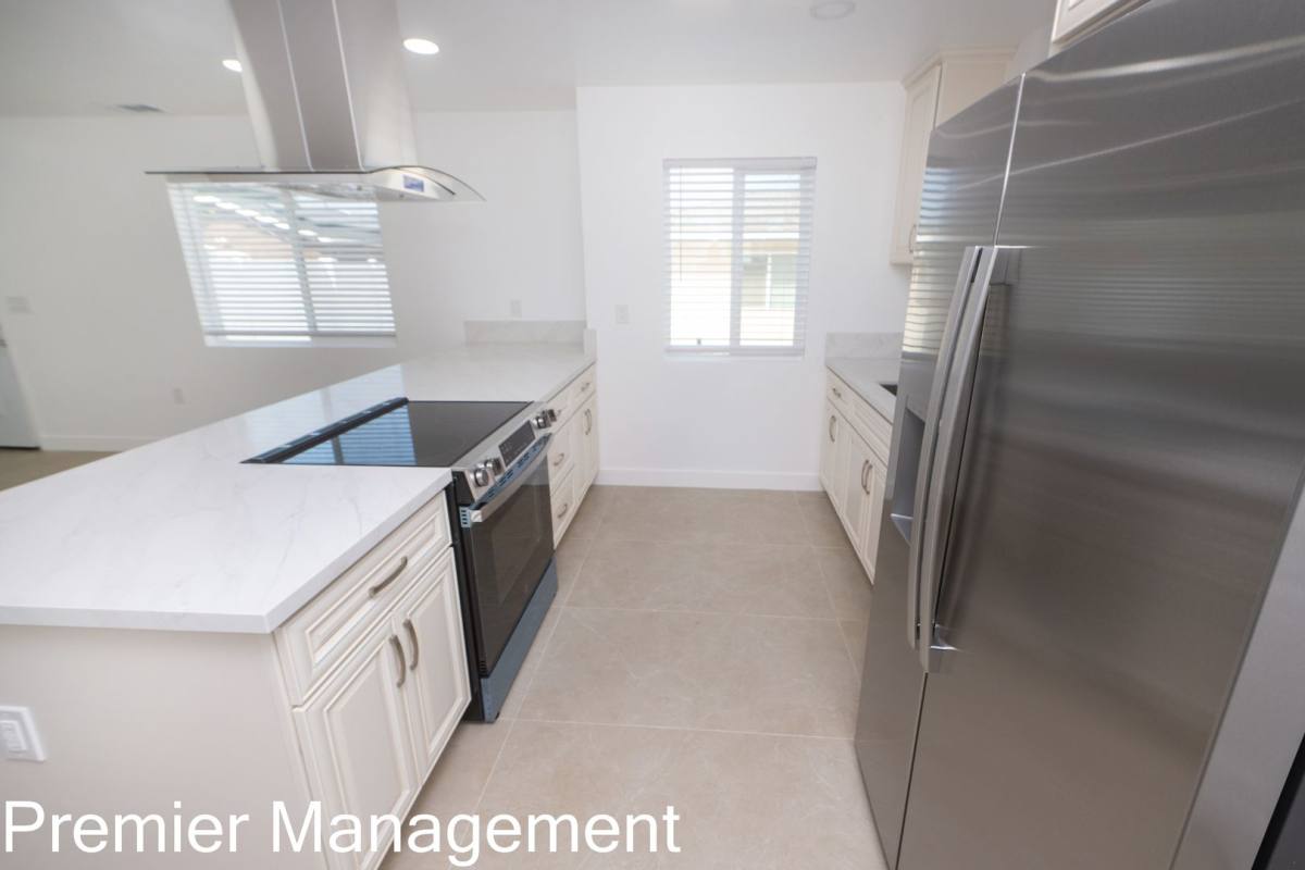 Apartment for rent at 605-609 Prescott Ave, El Cajon, CA 92020