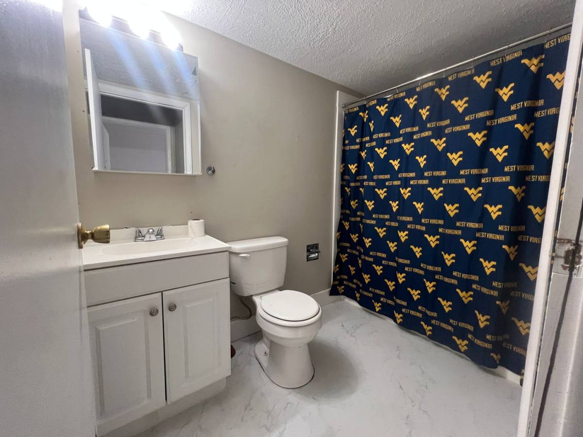 Apartment for rent at 147 Bradley St, Morgantown, WV 26505