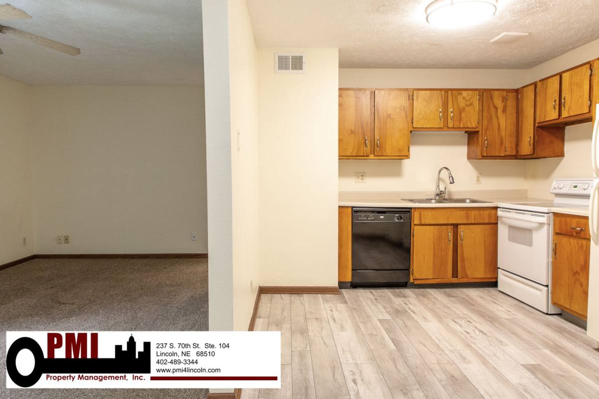Apartment for rent at 4838 Walker Ave, Lincoln, NE 68504