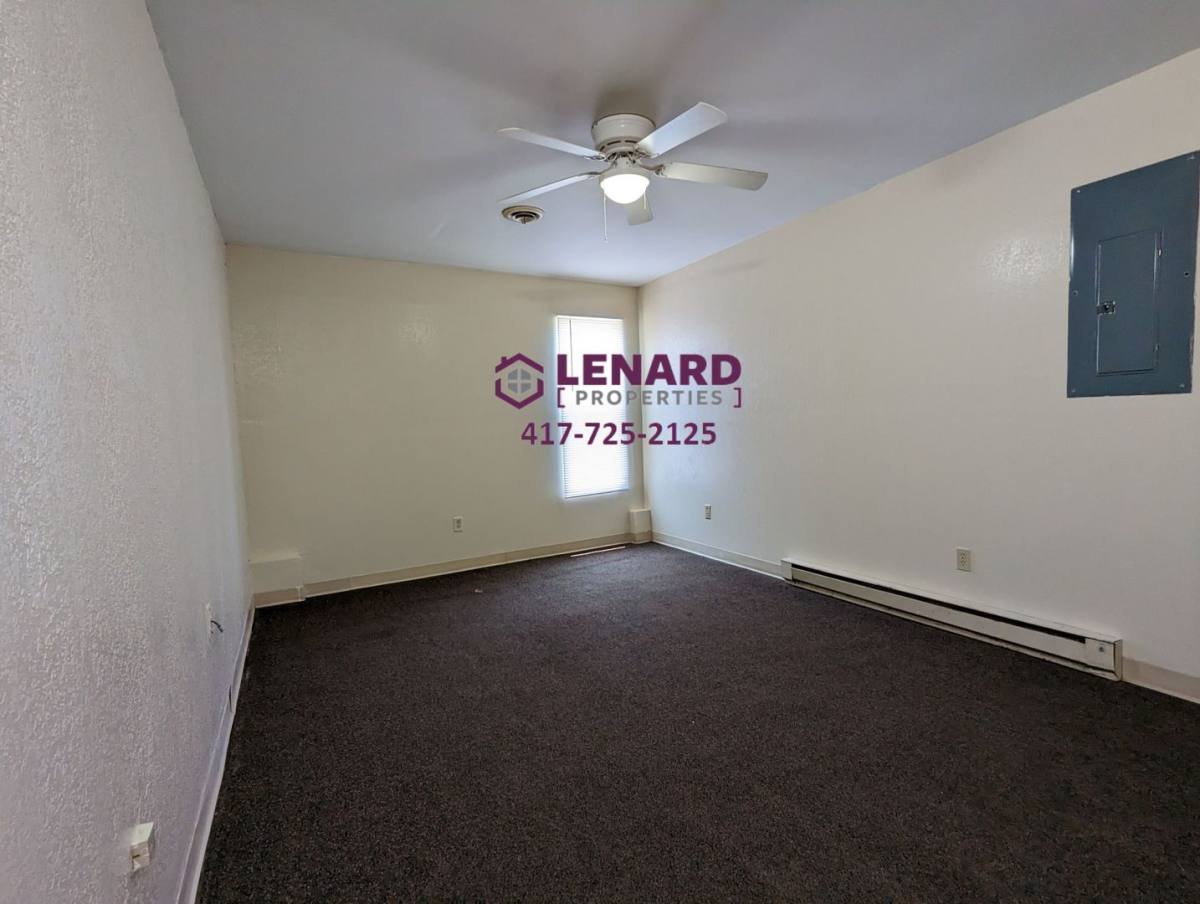 House for rent at 723 E College, Bolivar, MO 65613
