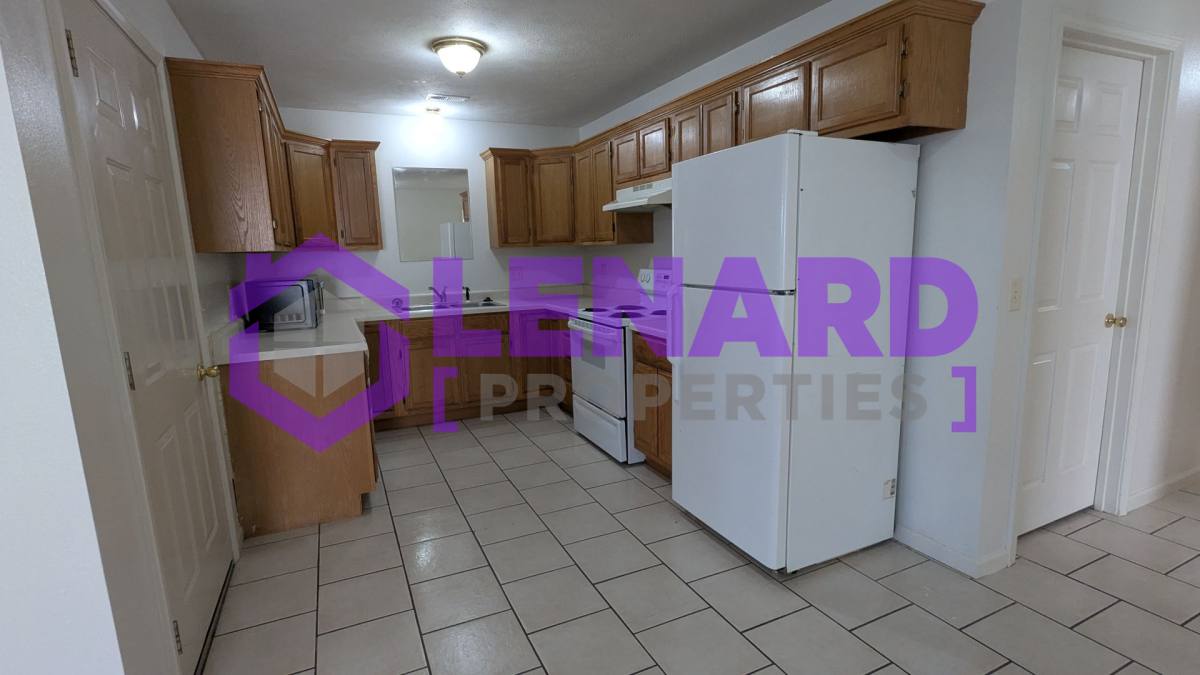 Apartment for rent at 620 W Morgan St, Bolivar, MO 65613