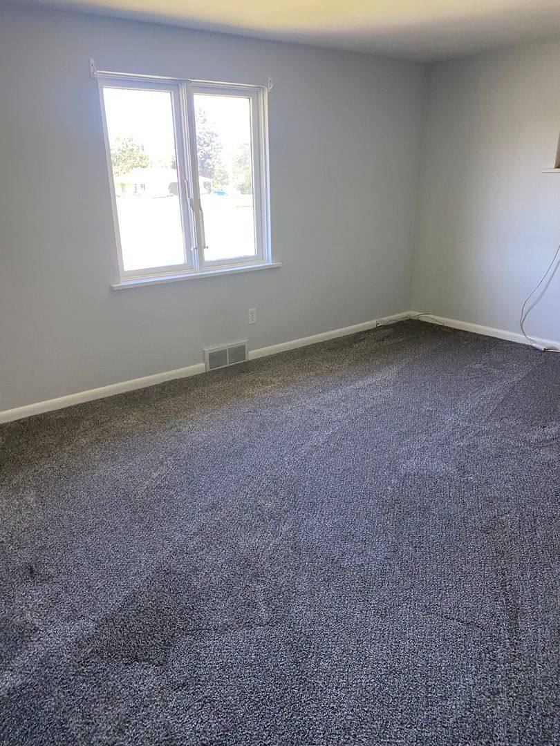Townhouse for rent at 1314 Willowbrook Rd, New Castle, PA 16101