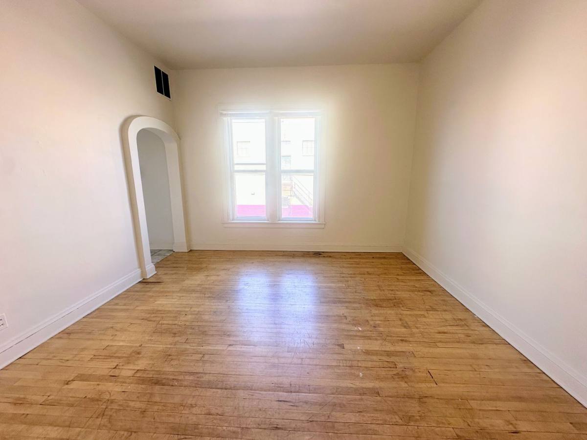 Apartment for rent at 815 Jay St, Manitowoc, WI 54220