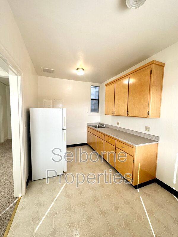 Apartment for rent at 5339 Broadway, Oakland, CA 94618