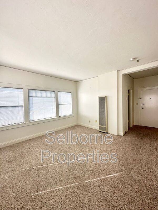 Apartment for rent at 5339 Broadway, Oakland, CA 94618