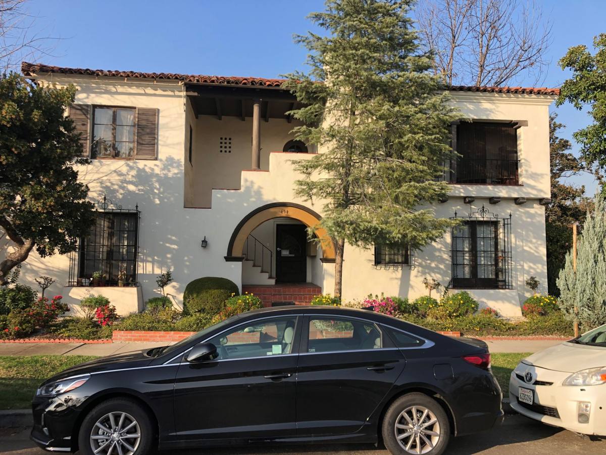 Apartment for rent at 454 Mission St, South Pasadena, CA 91030