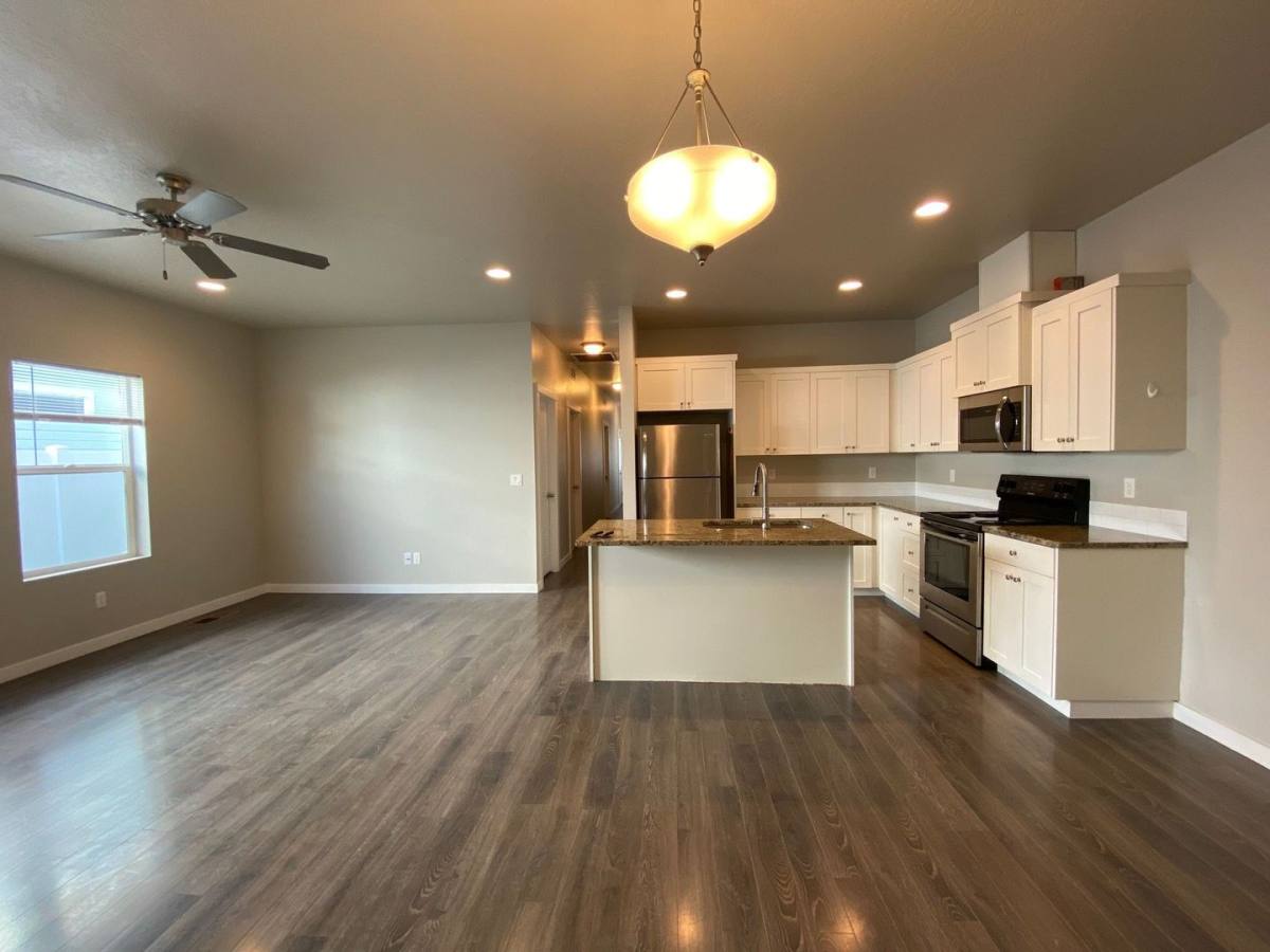 Townhouse for rent at 2211 Ison Court, Caldwell, ID 83605