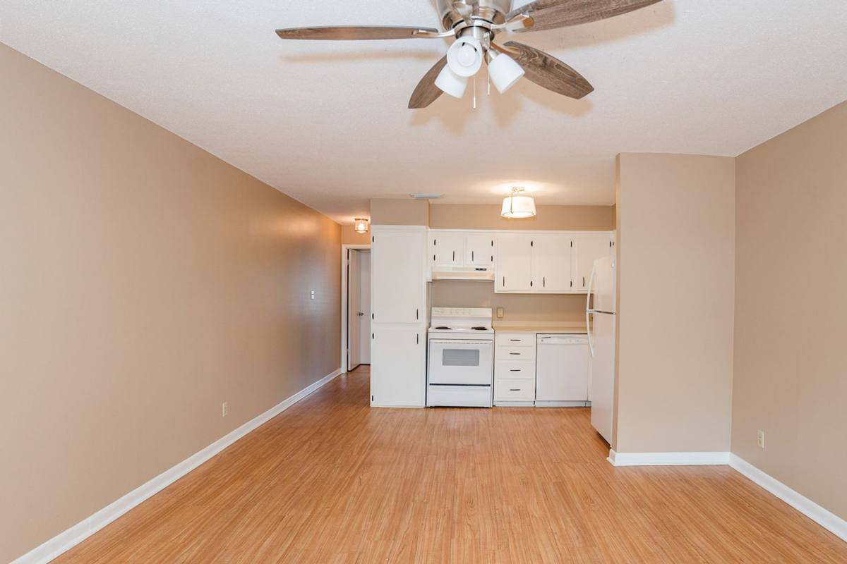 Apartment for rent at 208 Fairhope Ave, Fairhope, AL 36532