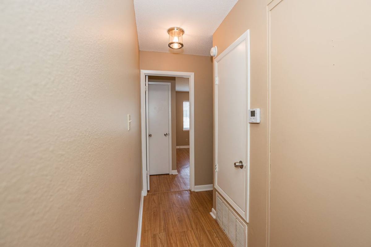 Apartment for rent at 208 Fairhope Ave, Fairhope, AL 36532