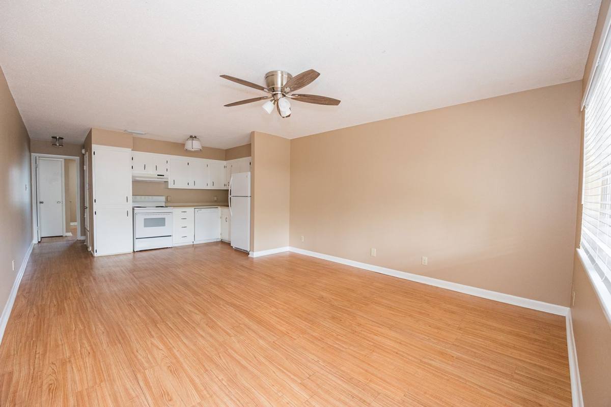 Apartment for rent at 208 Fairhope Ave, Fairhope, AL 36532
