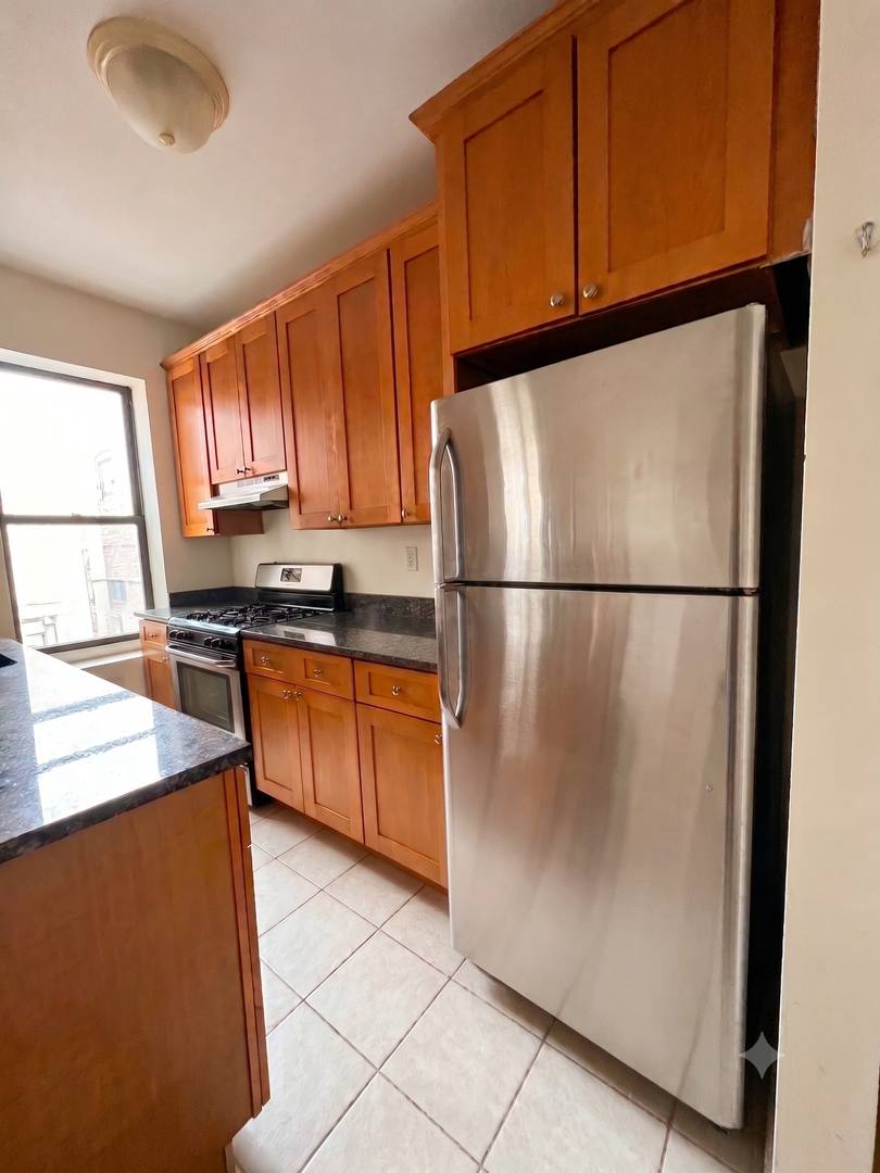 Apartment for rent at 66 Pinehurst Ave, New York, NY 10033