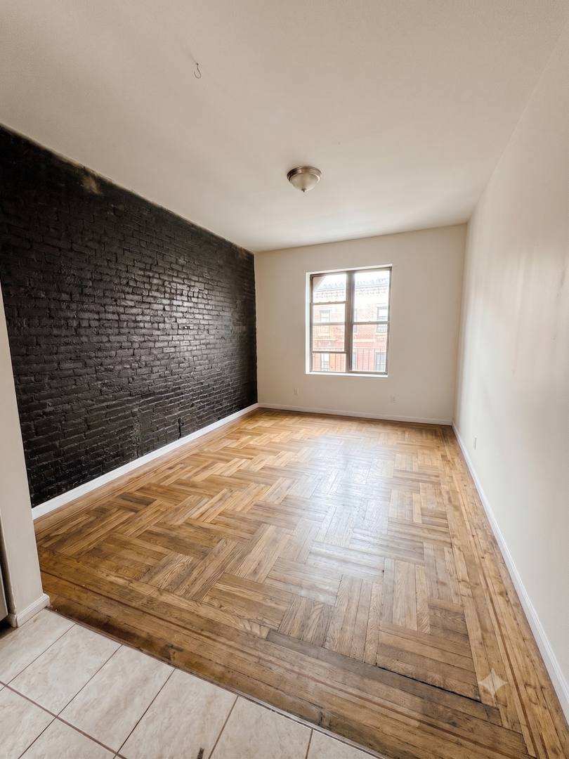 Apartment for rent at 66 Pinehurst Ave, New York, NY 10033