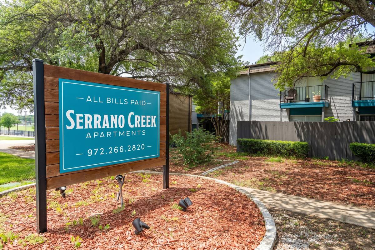 Apartment for rent at 513 W Dickey Rd, Grand Prairie, TX 75051