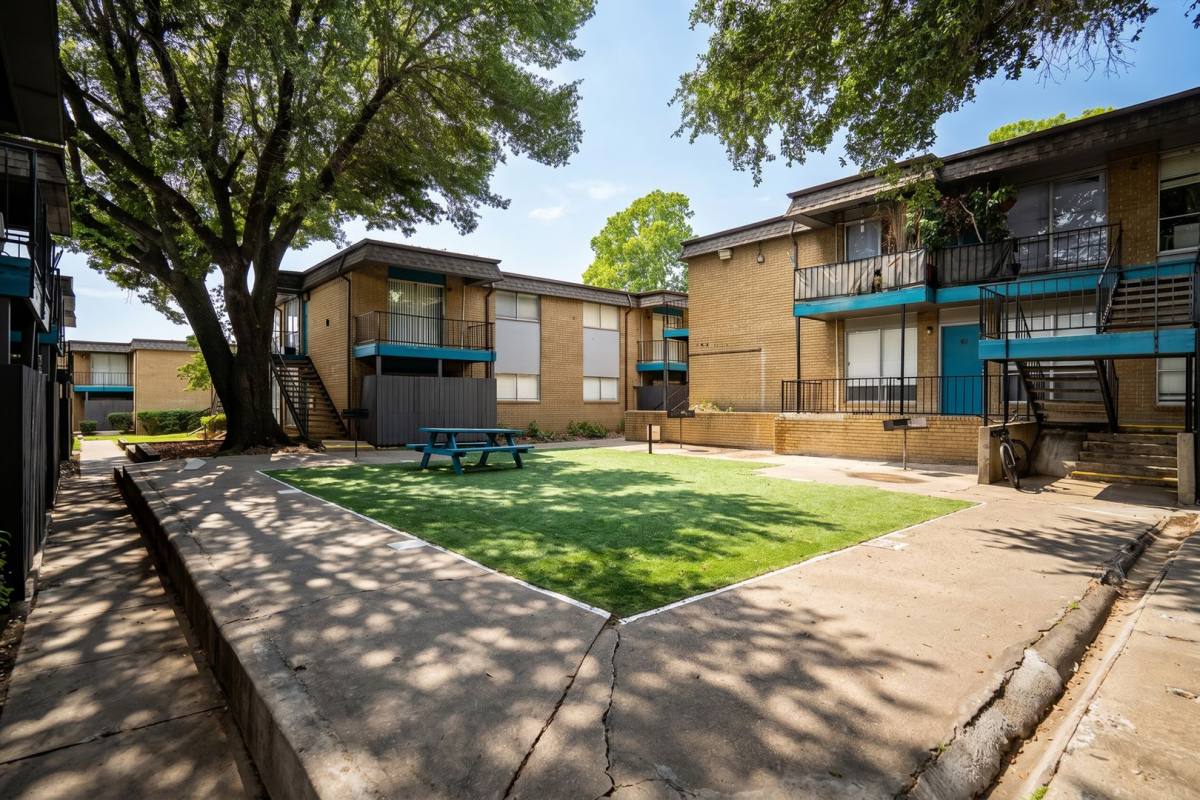 Apartment for rent at 513 W Dickey Rd, Grand Prairie, TX 75051