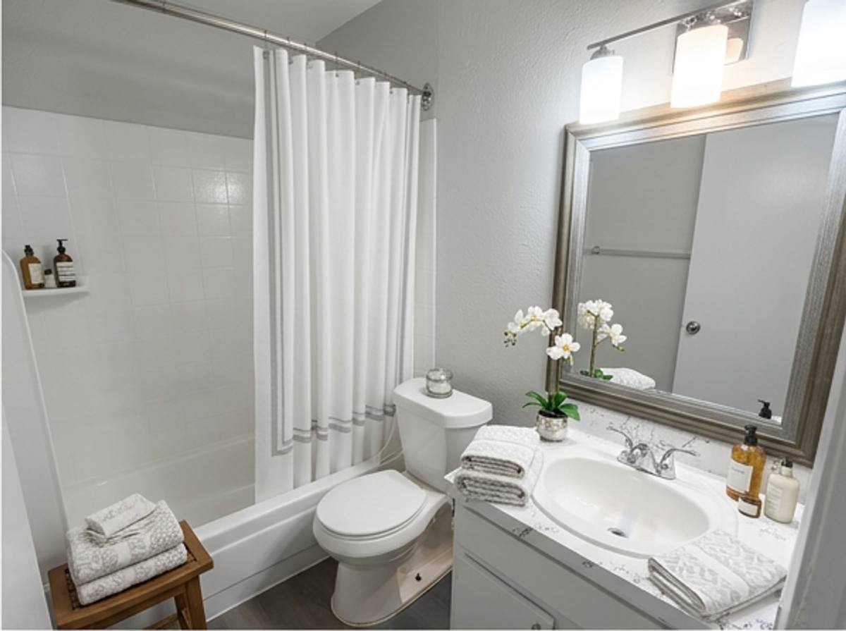 Apartment for rent at 513 W Dickey Rd, Grand Prairie, TX 75051