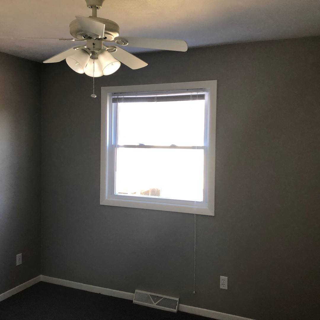 Apartment for rent at 3106-3108 W Westport, Peoria, IL 61615