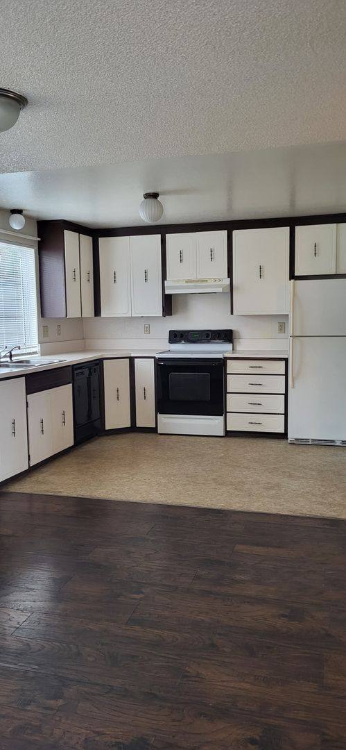 1738 S 82nd St, Tacoma, WA 98408 - Townhouse for Rent - Image 9