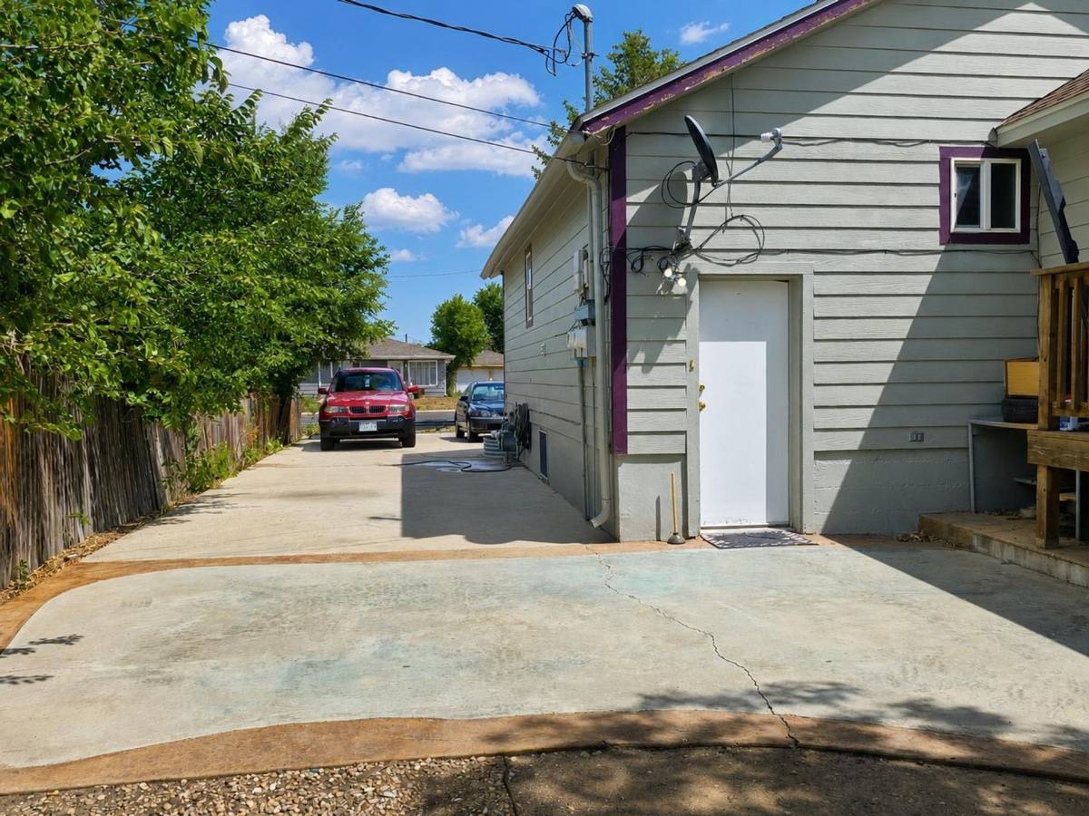 Apartment for rent at 423 13th Ave, Greeley, CO 80631