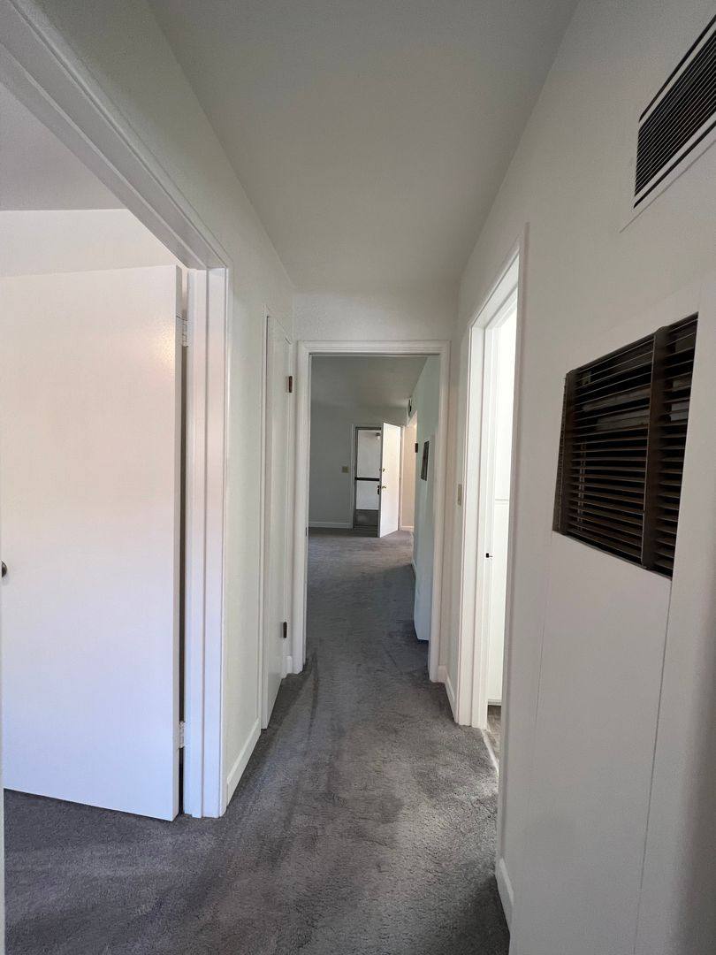 Apartment for rent at 435 Ocean View Ave, Santa Cruz, CA 95062