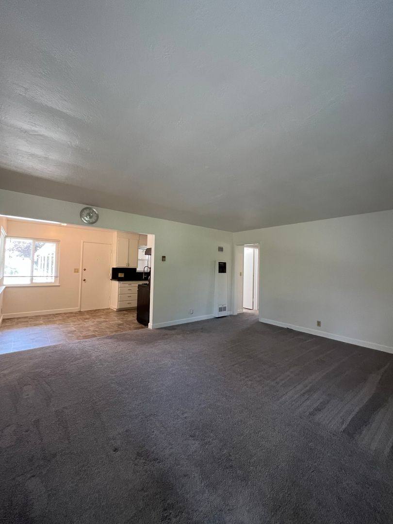 Apartment for rent at 435 Ocean View Ave, Santa Cruz, CA 95062