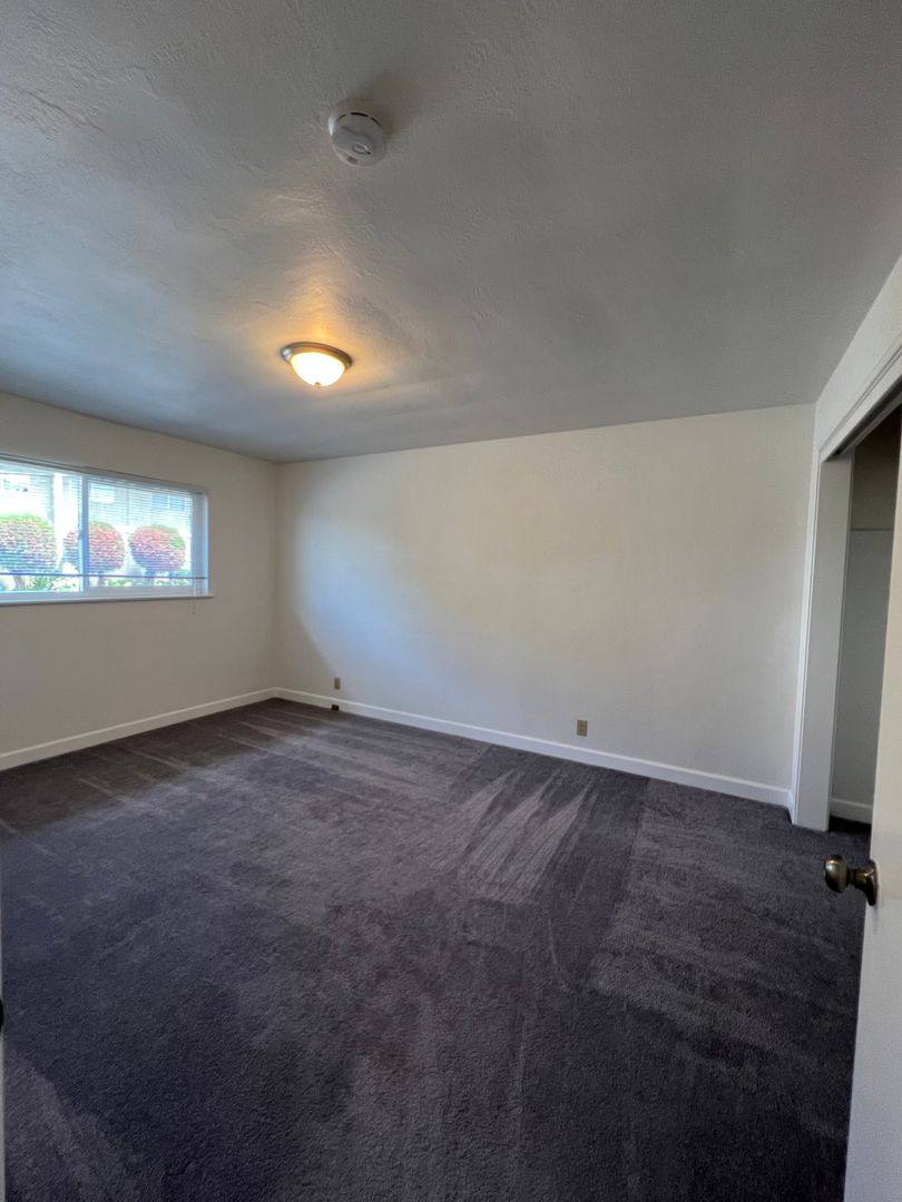 Apartment for rent at 435 Ocean View Ave, Santa Cruz, CA 95062
