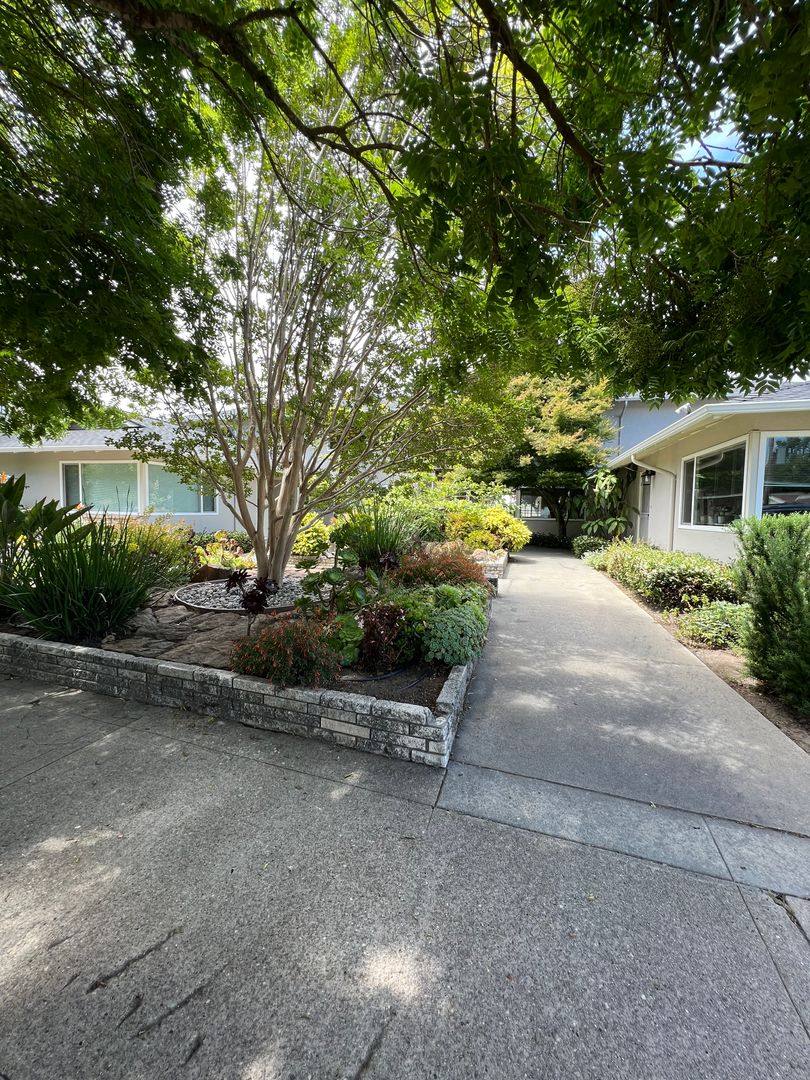 Apartment for rent at 435 Ocean View Ave, Santa Cruz, CA 95062