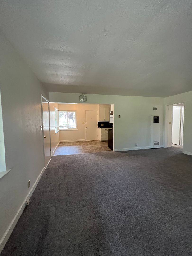 Apartment for rent at 435 Ocean View Ave, Santa Cruz, CA 95062