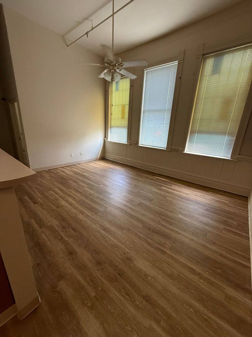 Apartment for rent at 400 E S, Gas City, IN 46933