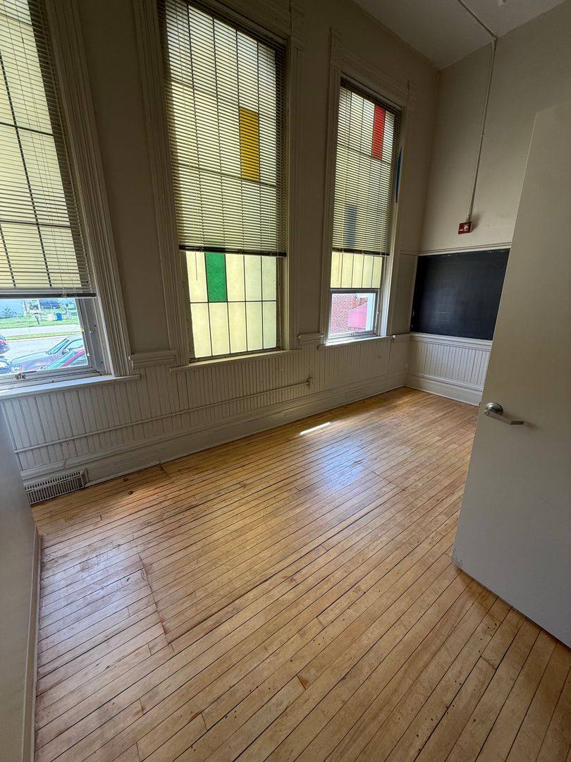 Apartment for rent at 400 E S, Gas City, IN 46933