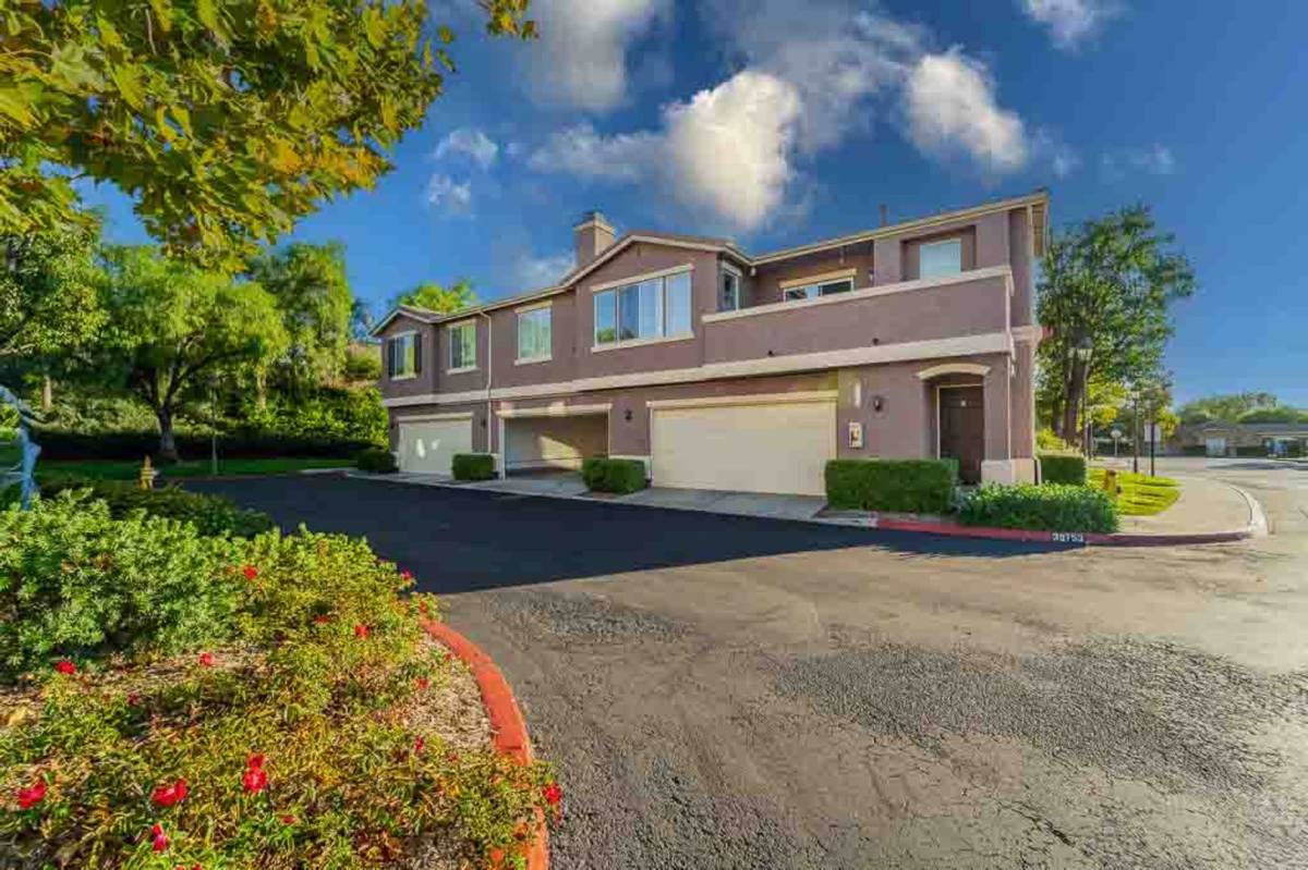 Townhouse for rent at 39753 Princeton Way, Murrieta, CA 92563