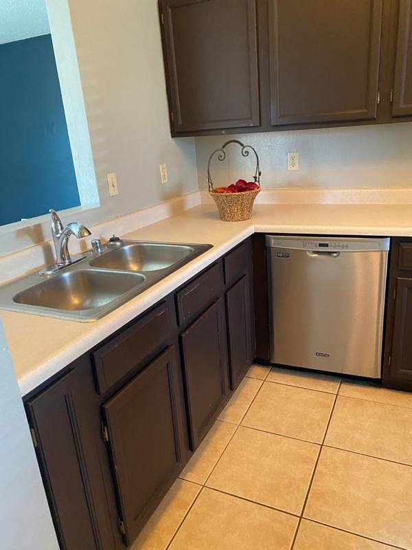House for rent at 3908 Suntrail Rd NW, Albuquerque, NM 87114