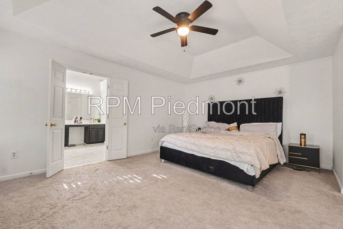 House for rent at 550 Claudel Court SW, Atlanta, GA 30331