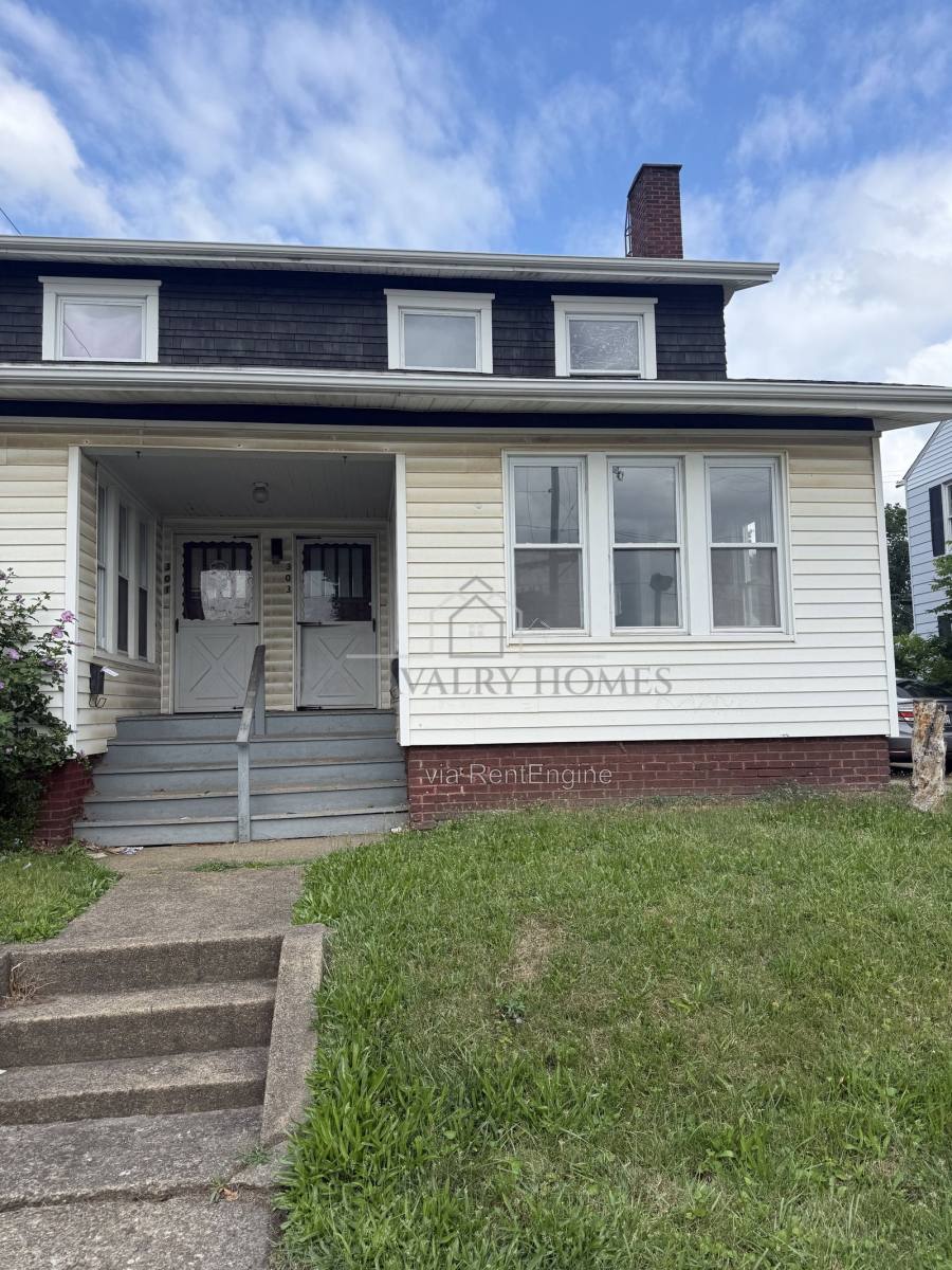 Apartment for rent at 301 Roslyn Ave NW #303, Canton, OH 44708
