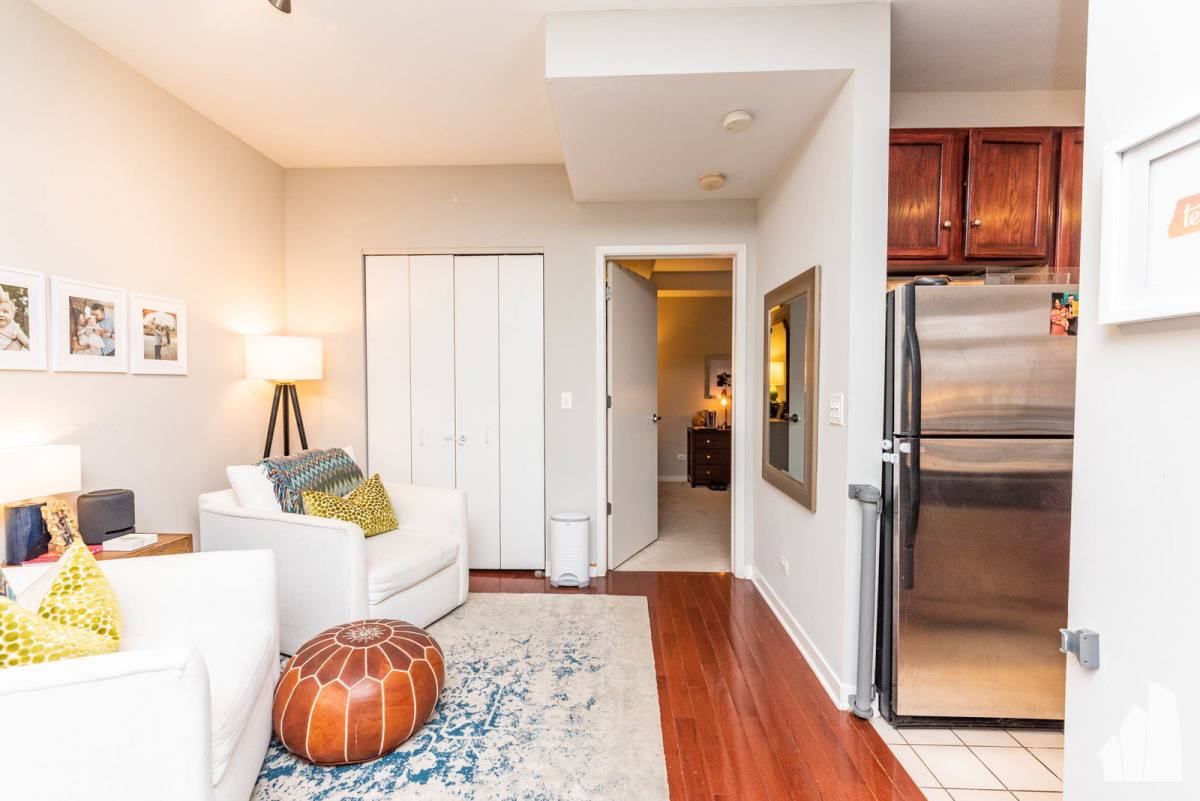 23 N Racine Ave, Chicago, IL 60607 - Apartment for Rent - Image 3
