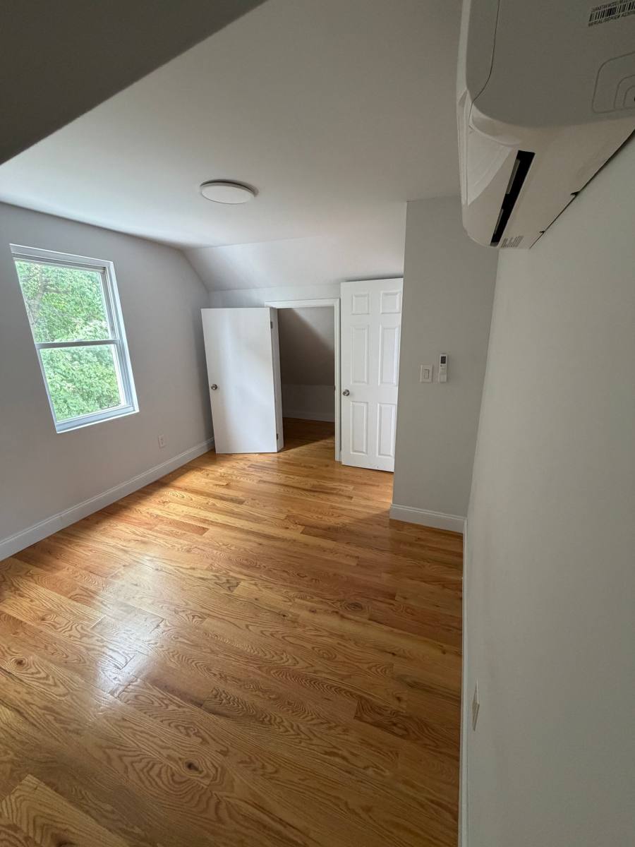 Apartment for rent at 2760 Bainbridge Ave #2, Bronx, NY 10458