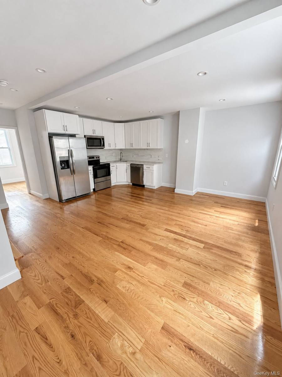 Apartment for rent at 2760 Bainbridge Ave #2, Bronx, NY 10458
