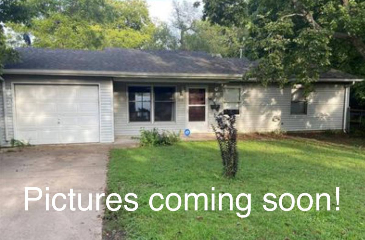 House for rent at 714 Morris St, Farmington, MO 63640