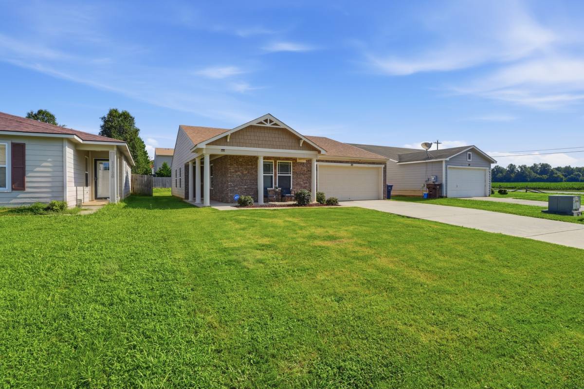 House for rent at 15110 Mill Valley Dr, Athens, AL 35613